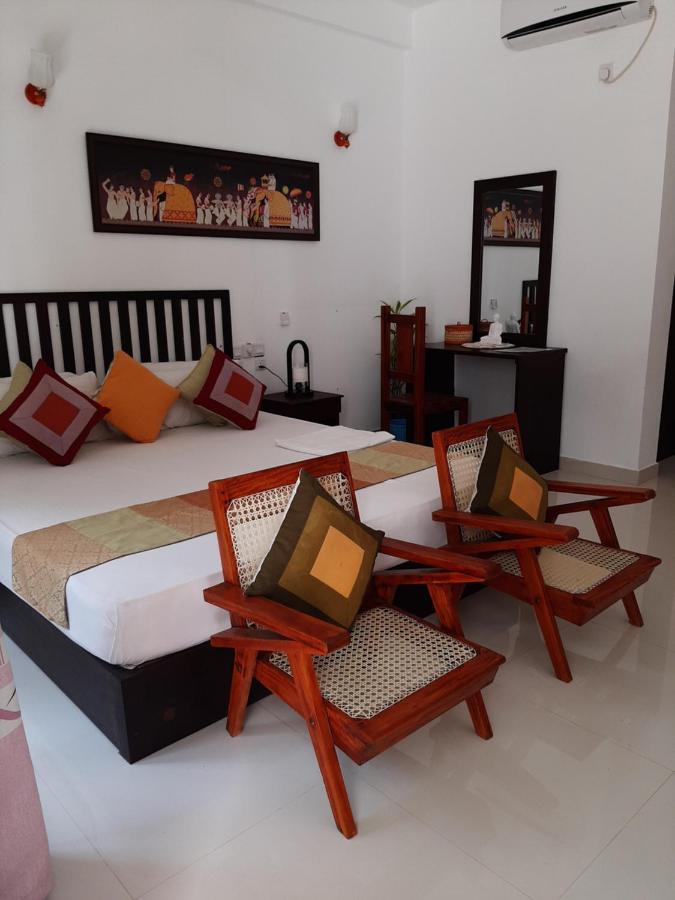 Hotel Chanara Sigiriya Exteriör bild