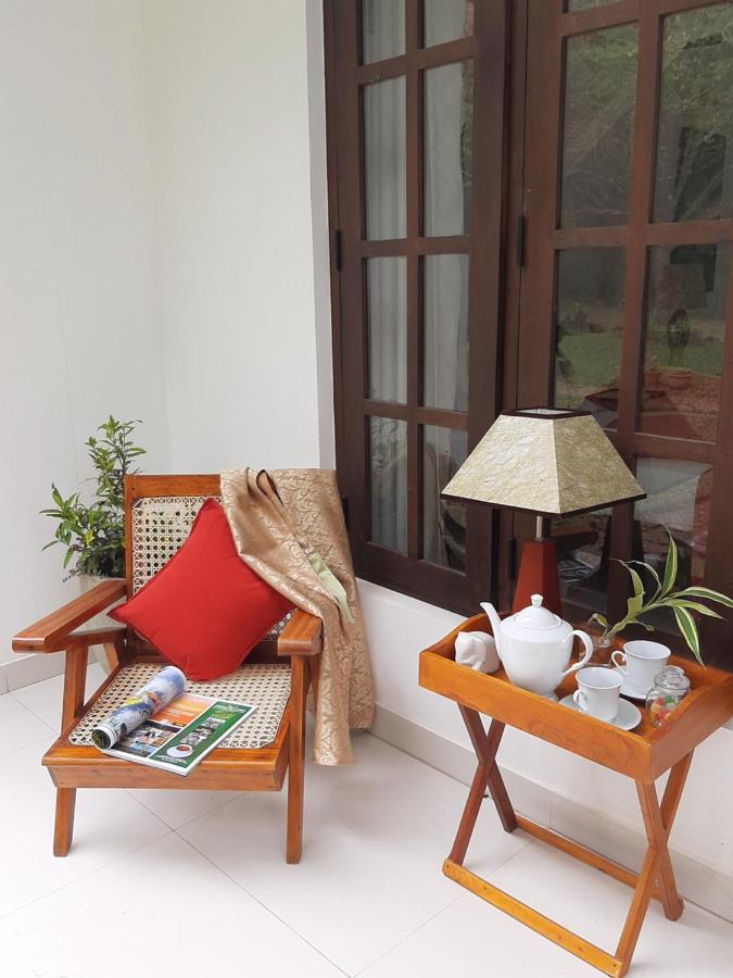 Hotel Chanara Sigiriya Exteriör bild